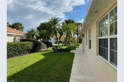 3139 Andorra Ct, Naples, FL 34109 - Photo 5