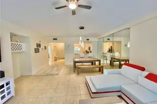 230 Sugar Pine Ln, Naples, FL 34108 - Photo 9