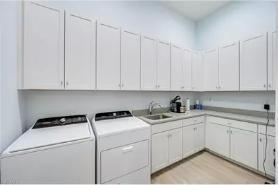 14338 Laguna Springs Ln, Naples, FL 34114 - Photo 25
