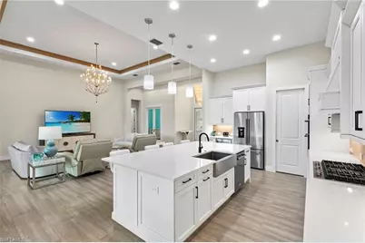 14338 Laguna Springs Ln, Naples, FL 34114 - Photo 11