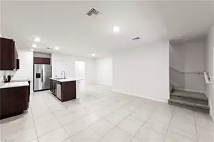 15381 Wildflower Cir, Naples, FL 34119 - Photo 9