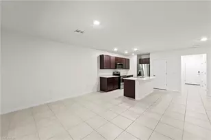 15381 Wildflower Cir, Naples, FL 34119 - Photo 5