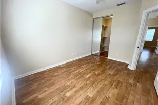 5325 Cove Cir, Naples, FL 34119 - Photo 15
