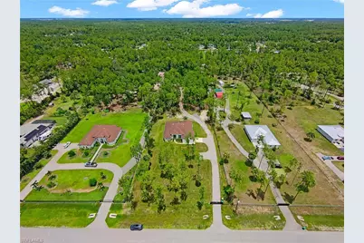 3677 8th Ave NE, Naples, FL 34120 - Photo 7