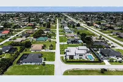 3121 SW 16th Pl, Cape Coral, FL 33914 - Photo 11