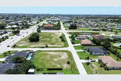 3121 SW 16th Pl, Cape Coral, FL 33914 - Photo 17
