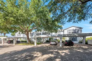 818 Tanbark Dr, Naples, FL 34108 - Photo 1