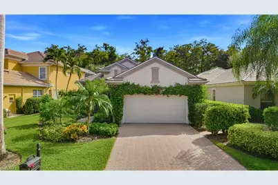9202 Troon Lakes Dr, Naples, FL 34109 - Photo 25