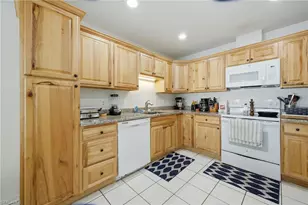 702 109th Ave N, Naples, FL 34108 - Photo 7