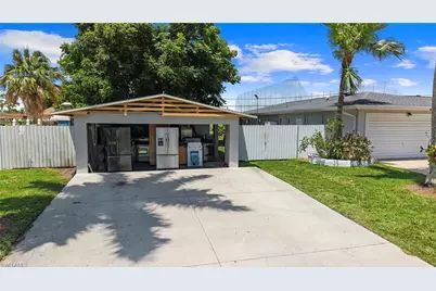 4109 29th Pl SW, Naples, FL 34116 - Photo 3