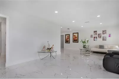4109 29th Pl SW, Naples, FL 34116 - Photo 5