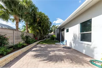 14910 Tybee Island Dr, Naples, FL 34119 - Photo 21
