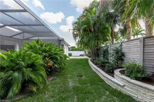 14910 Tybee Island Dr, Naples, FL 34119 - Photo 23