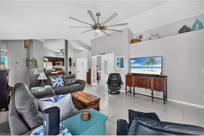 11071 Linnet Ln, Naples, FL 34119 - Photo 13