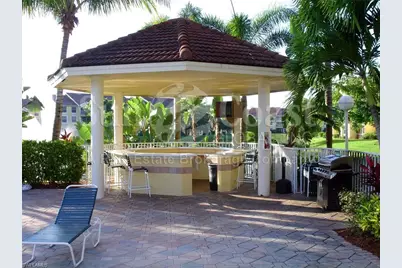 4650 Saint Croix Ln #725, Naples, FL 34109 - Photo 13