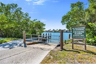 34 6th St, Bonita Springs, FL 34134 - Photo 27