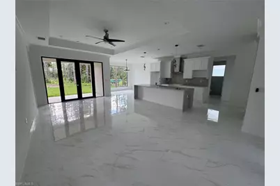 628 20th St SE, Naples, FL 34117 - Photo 5