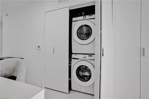 700 NE 24th St, Miami, FL 33137 - Photo 29