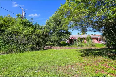 1095 San Remo Ave, Naples, FL 34104 - Photo 15