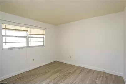 1095 San Remo Ave, Naples, FL 34104 - Photo 5