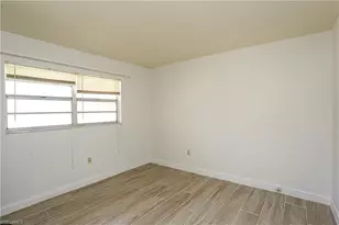 1095 San Remo Ave, Naples, FL 34104 - Photo 5