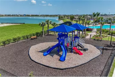 583 Spring Hill Lake Loop, Cape Coral, FL 33993 - Photo 17