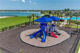 583 Spring Hill Lake Loop, Cape Coral, FL 33993 - Photo 17