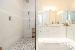 453 8th Ave S, Naples, FL 34102 - Photo 37