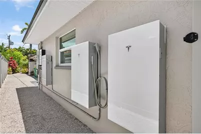 691 100th Ave N, Naples, FL 34108 - Photo 17