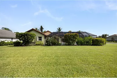 9986 Mar Largo Cir, Fort Myers, FL 33919 - Photo 33
