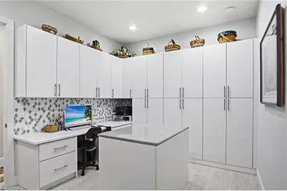 16284 Camden Lakes Cir, Naples, FL 34110 - Photo 25