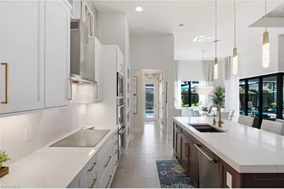 16284 Camden Lakes Cir, Naples, FL 34110 - Photo 15