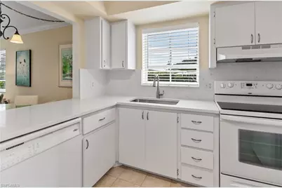5 High Point Cir W #104, Naples, FL 34103 - Photo 13