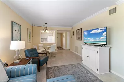 5 High Point Cir W #104, Naples, FL 34103 - Photo 9