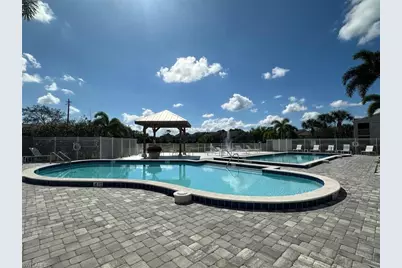142 N Santa Clara Dr #16, Naples, FL 34104 - Photo 1