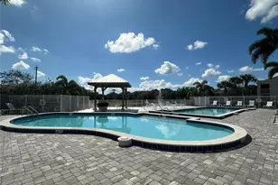 142 N Santa Clara Dr, Naples, FL 34104 - Photo 1