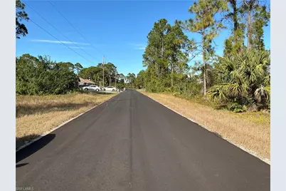 745 Oro Ave S, Lehigh Acres, FL 33974 - Photo 5