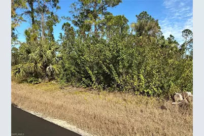 745 Oro Ave S, Lehigh Acres, FL 33974 - Photo 3
