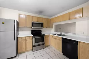 7725 Jewel Ln, Naples, FL 34109 - Photo 7