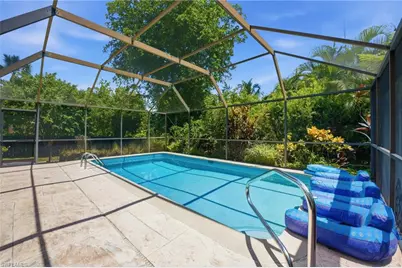 221 Channing Ct, Naples, FL 34110 - Photo 19