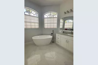 8268 Southwind Bay Cir, Fort Myers, FL 33908 - Photo 9