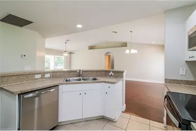 2914 46th St SW, Lehigh Acres, FL 33976 - Photo 5