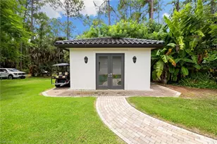 4860 Sycamore Dr, Naples, FL 34119 - Photo 49