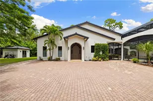 4860 Sycamore Dr, Naples, FL 34119 - Photo 33