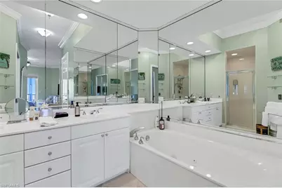 400 Flagship Dr #1206 PENTHOUSE, Naples, FL 34108 - Photo 15