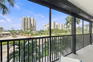 11030 Gulf Shore Dr, Naples, FL 34108 - Photo 5