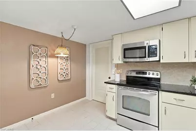 11030 Gulf Shore Dr #104, Naples, FL 34108 - Photo 21