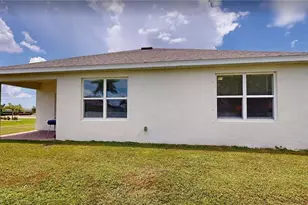 513 Nelson Rd N, Cape Coral, FL 33993 - Photo 27