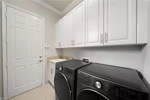 13617 Mandarin Cir, Naples, FL 34109 - Photo 33