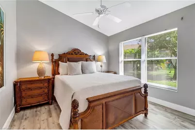 1059 Jardin Dr, Naples, FL 34104 - Photo 17